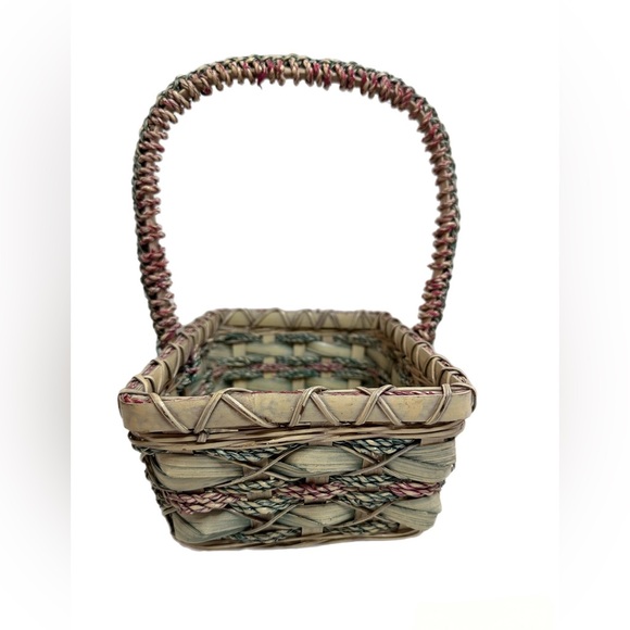 2 Large Beautiful Mauve, Teal Wicker Baskets - Picture 13 of 16